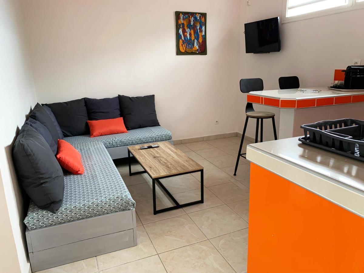 Le Mabouya Apartment Пети-Бург Екстериор снимка